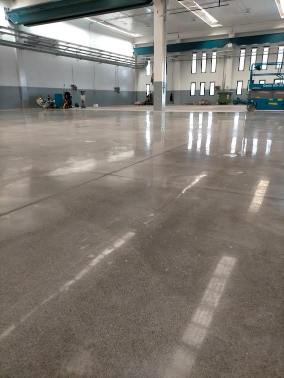 lucidatura pavimenti cemento